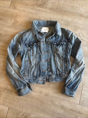 Talula Aritzia Blue Denim Button Down Trucker Jacket Size Small